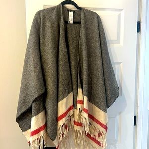 Roots cabin design shawl. O/S